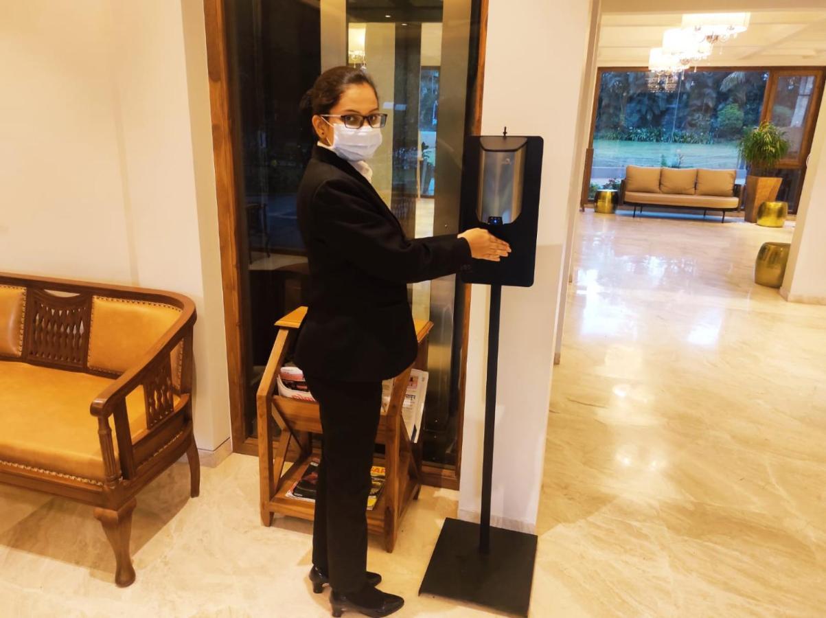 帕维连酒店 戈尔哈布尔 外观 照片
